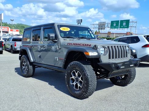 Used 2022 Jeep Wrangler Unlimited Rubicon w/ Cold Weather Group AWD/4WD image 10