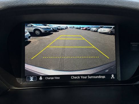 Used 2017 Acura TLX w/ Technology Package FWD image 18