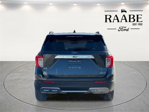 Used 2023 Ford Explorer XLT w/ Equipment Group 202A image 6