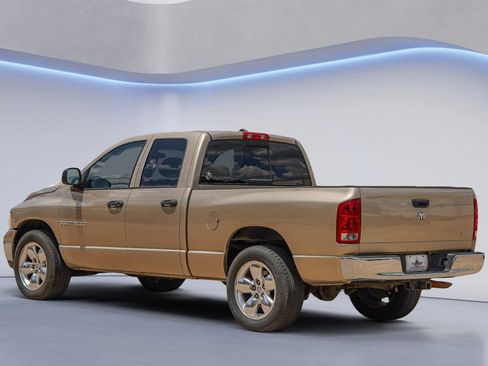 Used 2005 Dodge Ram 1500 Truck SLT image 15