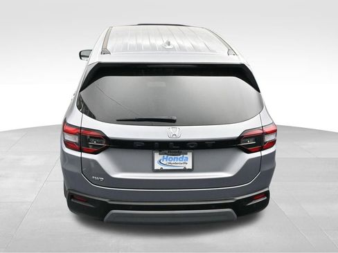 Used 2025 Honda Pilot EX-L image 33