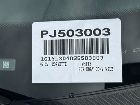 Used 2025 Chevrolet Corvette E-Ray AWD/4WD image 13