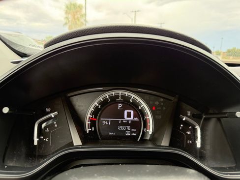 Used 2017 Honda CR-V LX image 14