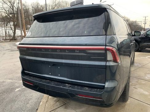 New 2026 Lincoln Navigator L Reserve w/ Jet Appearance Package image 13