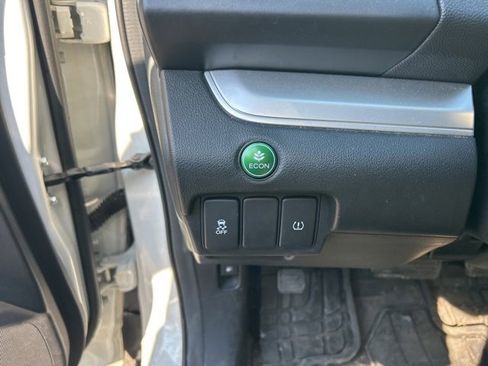 Used 2016 Honda CR-V LX image 20