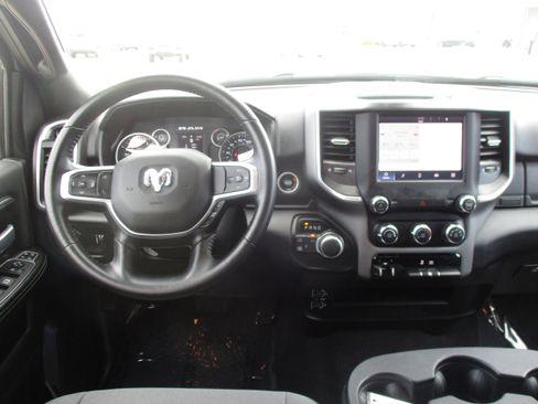 Used 2024 RAM 2500 Big Horn w/ Bed Utility Group image 18