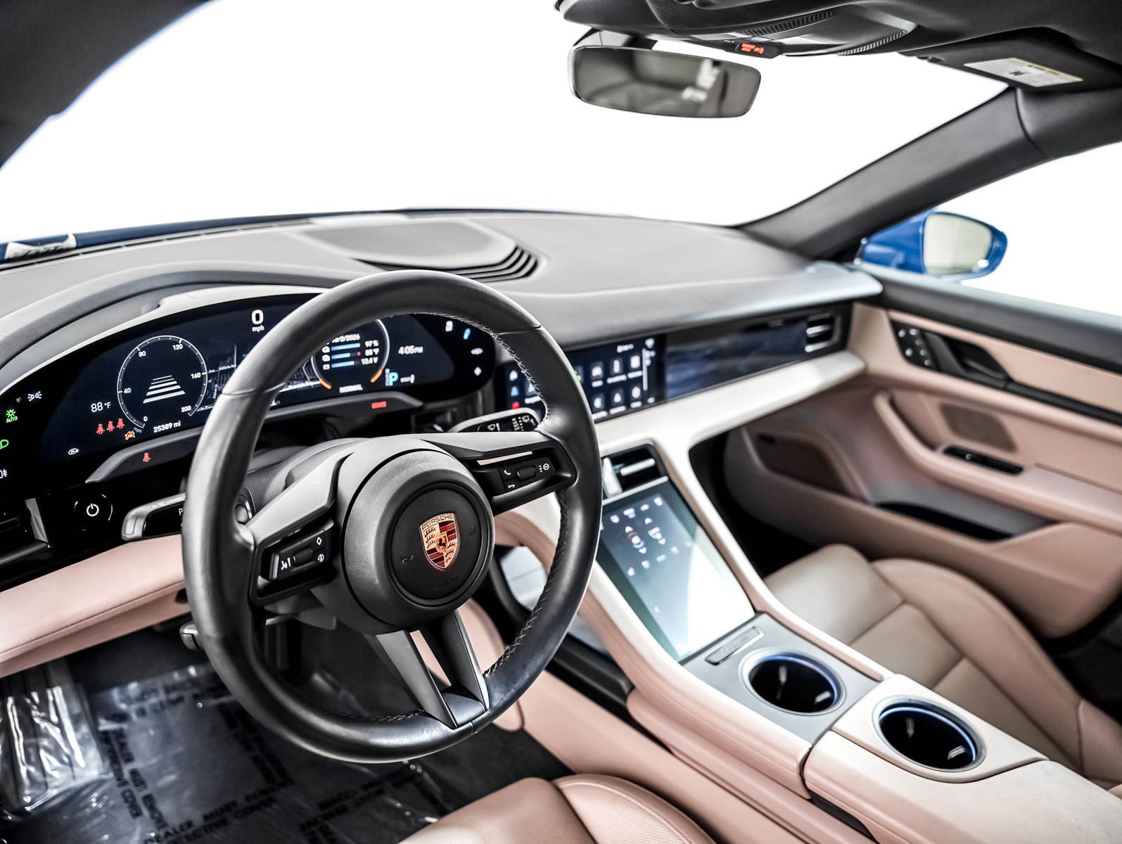 Certified 2023 Porsche Taycan 4 Cross Turismo AWD/4WD image 4
