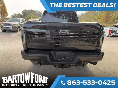 Used 2022 Ford F250 XLT w/ Black Appearance Package image 8