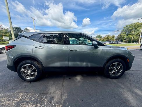 Used 2023 Chevrolet Blazer LT AWD/4WD image 5