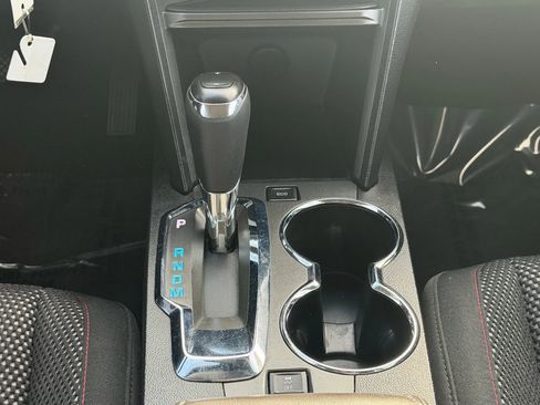 Used 2017 Chevrolet Equinox LS image 22