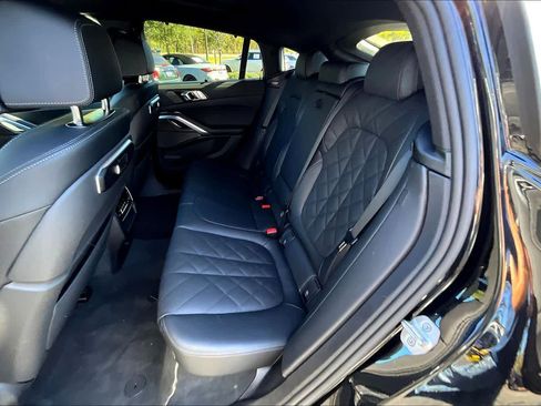 Certified 2025 BMW X6 xDrive40i image 20
