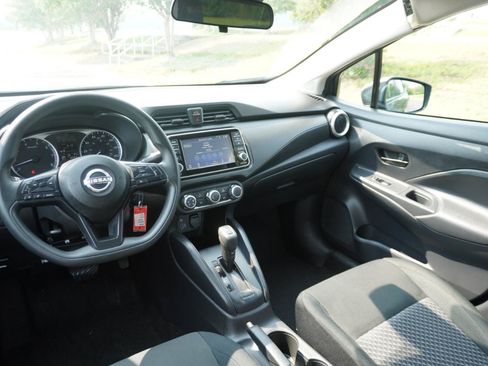 Used 2024 Nissan Versa S w/ Trunk Package FWD image 15