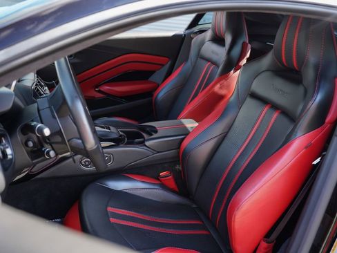 Used 2020 Aston Martin V8 Vantage Coupe image 20