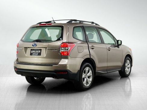 Used 2015 Subaru Forester 2.5i w/ Alloy Wheel Package AWD/4WD image 5