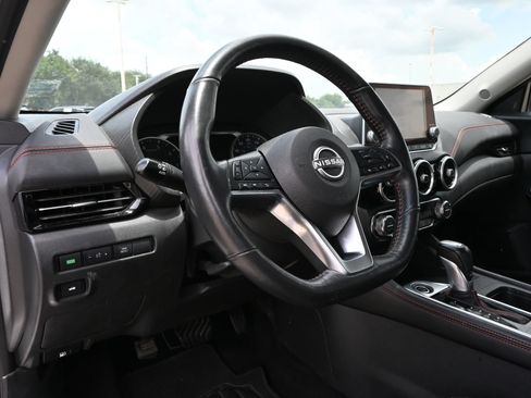 Used 2024 Nissan Sentra SR w/ SR Premium Package FWD image 18