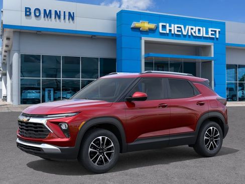 New 2026 Chevrolet TrailBlazer LT FWD image 3