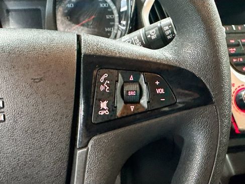 Used 2015 GMC Terrain SLE AWD/4WD image 9
