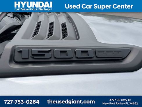 Used 2025 RAM 1500 Laramie w/ Sport Appearance Package AWD/4WD image 13