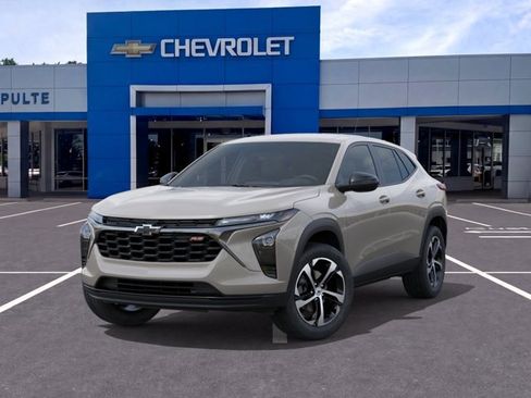 New 2026 Chevrolet Trax RS w/ Driver Confidence Package FWD image 6
