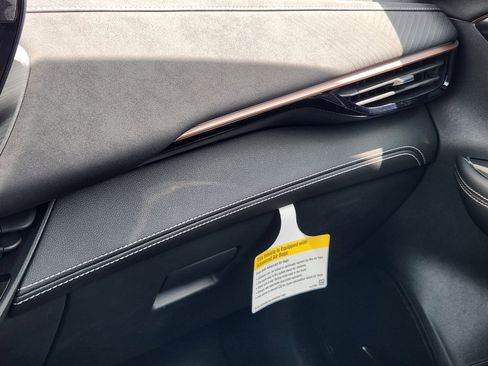 New 2025 Buick Envision Sport Touring image 21