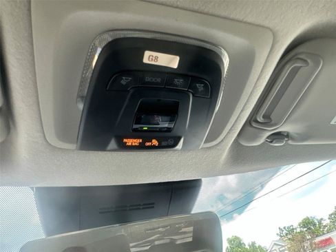 Used 2025 Toyota Corolla Cross XLE FWD image 32