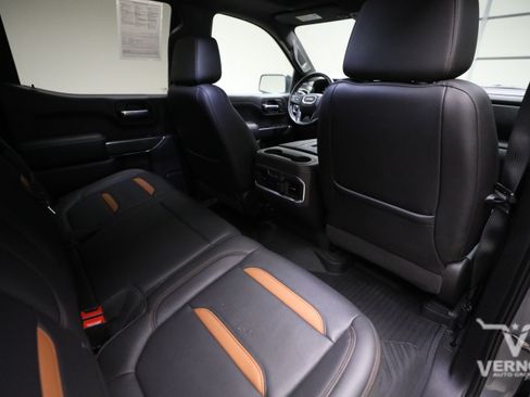 Used 2020 GMC Sierra 1500 AT4 w/ AT4 Premium Package AWD/4WD image 12