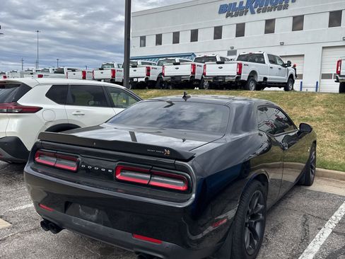 Used 2020 Dodge Challenger R/T Scat Pack w/ Driver Convenience Group image 3