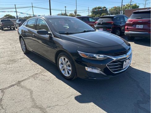 Used 2024 Chevrolet Malibu LT FWD image 3