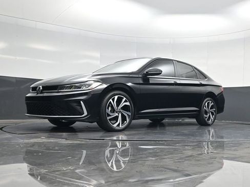Used 2025 Volkswagen Jetta SEL FWD image 57