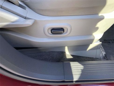 Used 2014 Ford Edge SEL w/ Equipment Group 204A image 27