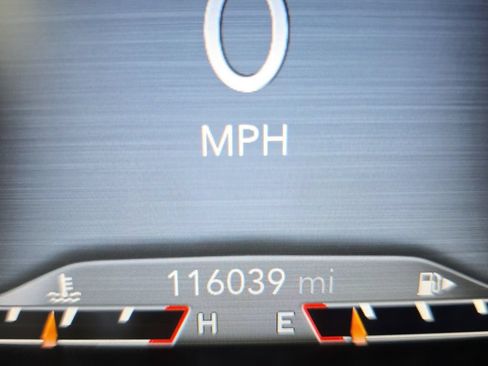 Used 2019 Jeep Cherokee Trailhawk AWD/4WD image 22