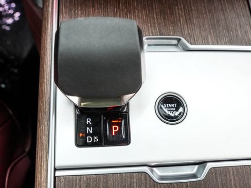 Used 2024 Land Rover Range Rover SE AWD/4WD image 26