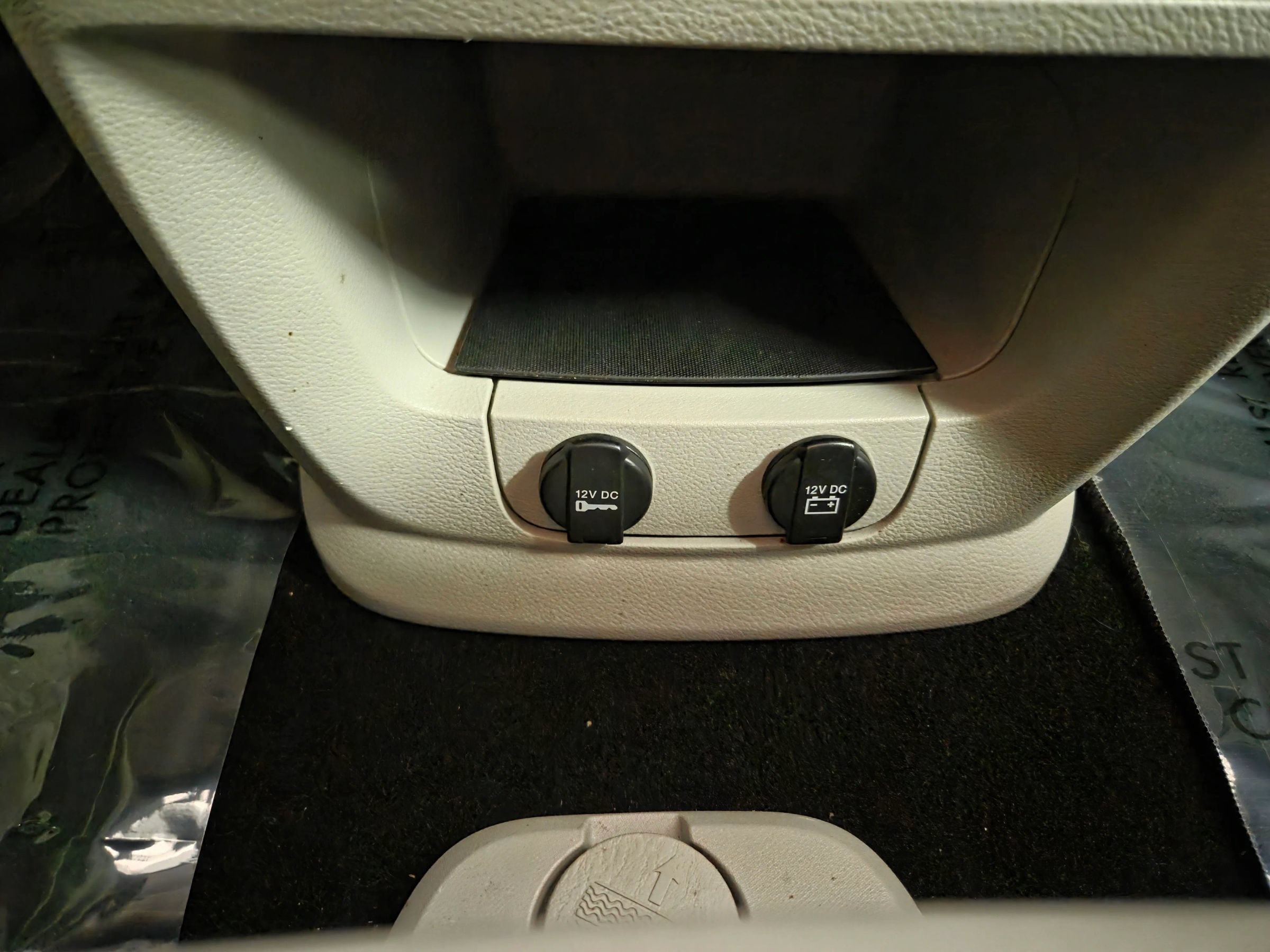 Used 2013 Dodge Grand Caravan SE FWD image 22