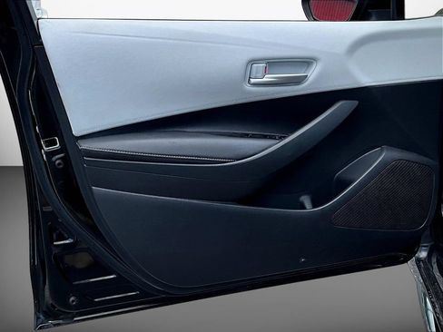 Used 2019 Toyota Corolla SE w/ SE Option Package FWD image 19