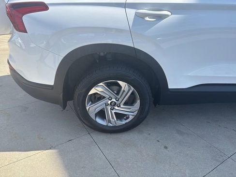 Used 2023 Hyundai Santa Fe SE image 9