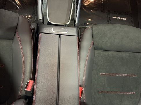 New 2026 Mercedes-Benz GLB 35 AMG 4MATIC image 13