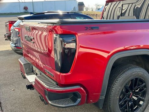Certified 2023 GMC Sierra 1500 Elevation w/ Preferred Package image 3