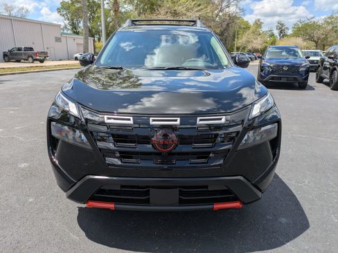 New 2026 Nissan Rogue SV AWD/4WD image 9