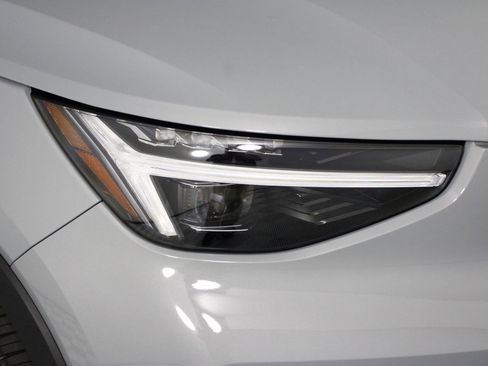 Certified 2026 Volvo XC40 B5 Plus w/ Protection Package Premier image 26