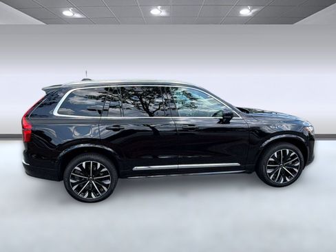 New 2026 Volvo XC90 B5 Plus w/ Protection Package AWD/4WD image 8