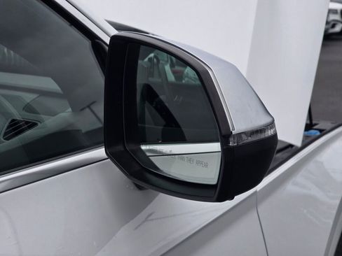 Used 2022 Audi SQ5 Premium w/ Convenience Package image 31