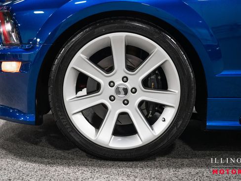 Used 2006 Ford Mustang GT RWD image 9