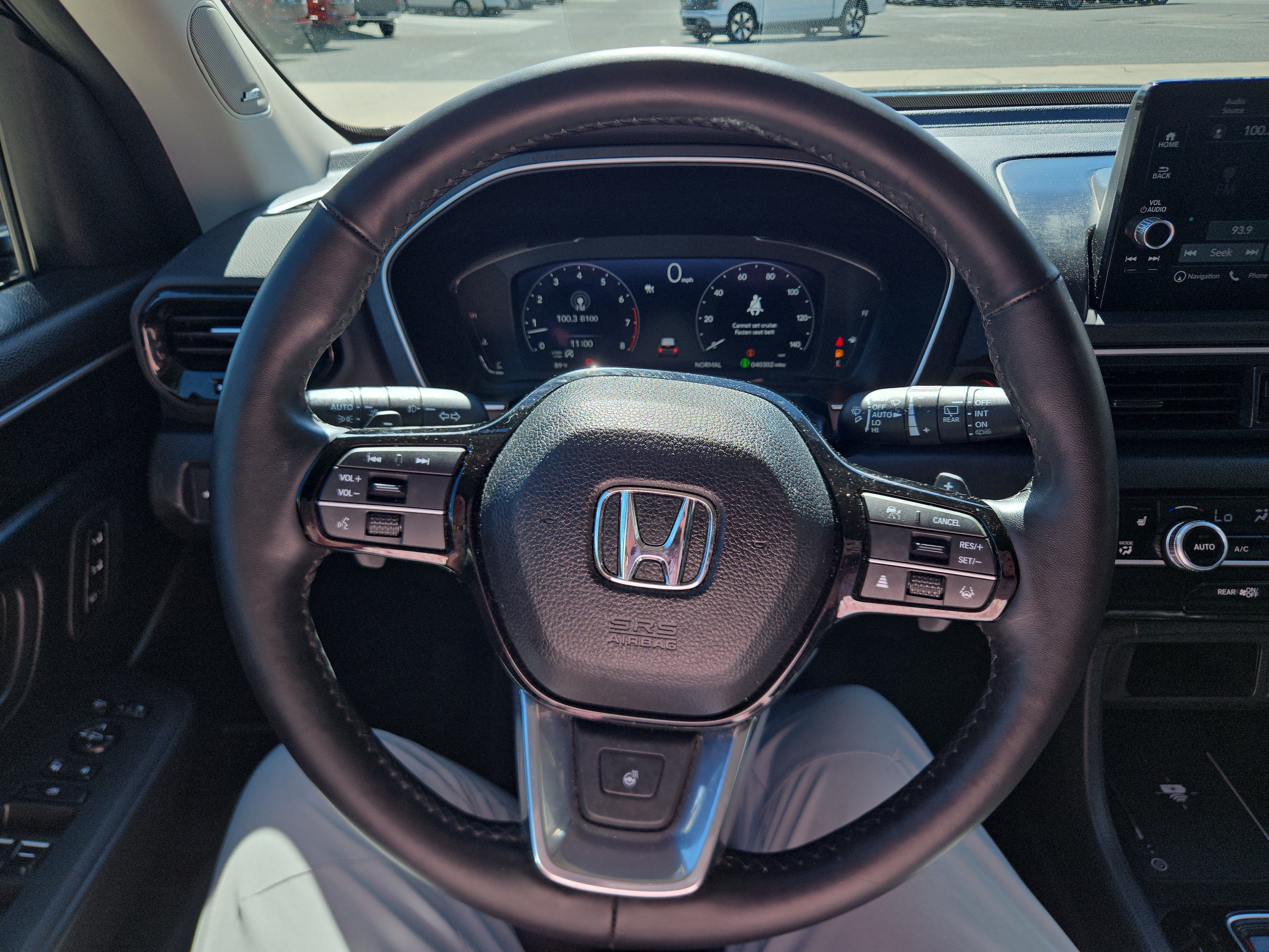 Used 2023 Honda Pilot Elite image 11