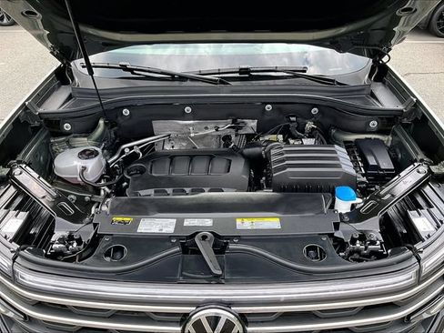 Used 2024 Volkswagen Atlas Peak Edition SE AWD/4WD image 21