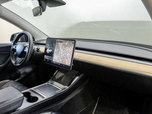 Used 2021 Tesla Model Y 2WD image 20