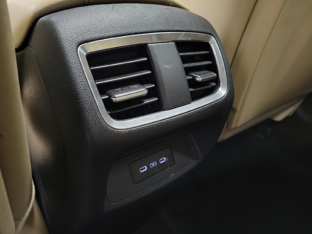 Used 2023 Acura RDX w/ Technology Package FWD image 31