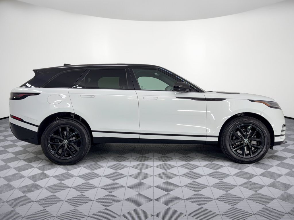 Certified 2026 Land Rover Range Rover Velar Dynamic SE AWD/4WD image 8