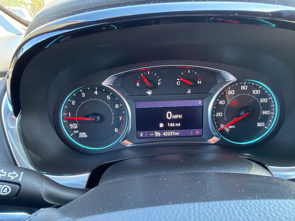 Used 2023 Chevrolet Traverse LT w/ Midnight/Sport Edition AWD/4WD image 5