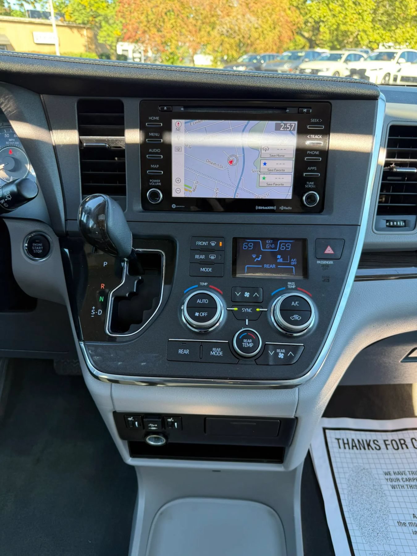 Used 2018 Toyota Sienna XLE w/ XLE Navigation Package FWD image 19