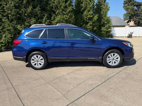 Used 2017 Subaru Outback 2.5i Premium AWD/4WD image 31